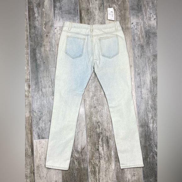 NWT! Jeans size XL / 32 - Picture 2 of 4